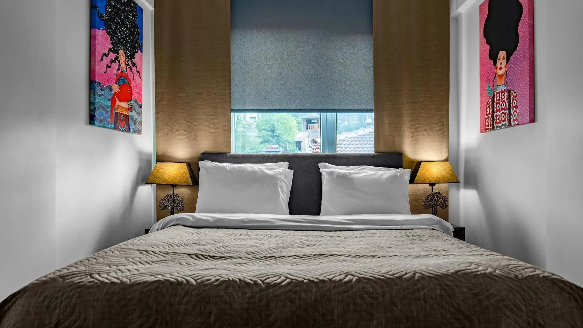 Bright & Cozy 2Br Located In The Heart Of Living Apartment Istanbul